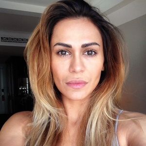 Meet your Posher, Eva